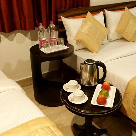 Hotel Classic Plaza At Delhi Airport Nueva Delhi Exterior foto