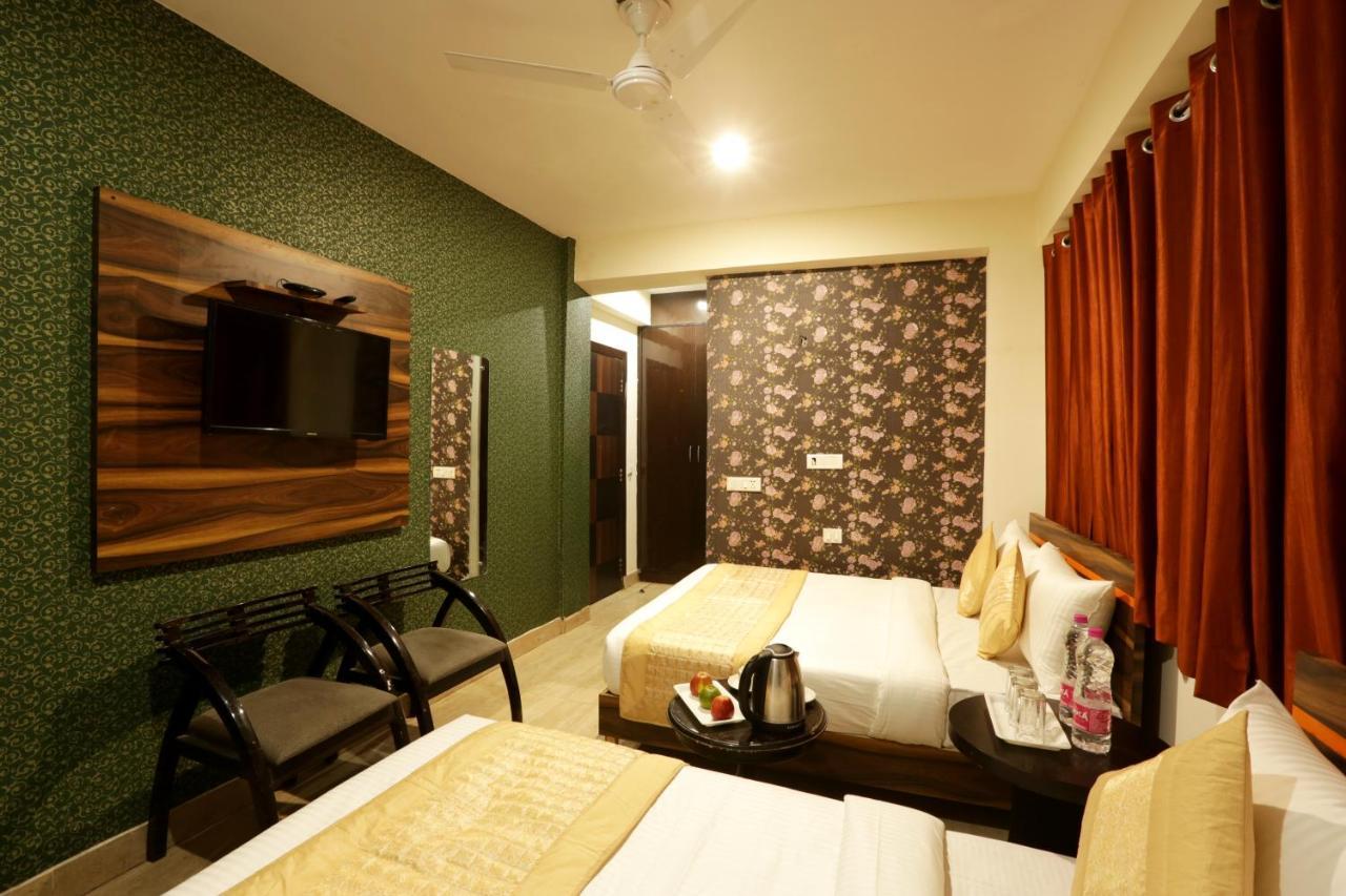 Hotel Classic Plaza At Delhi Airport Nueva Delhi Exterior foto